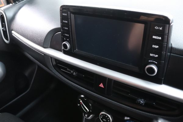 2020-Kia-Picanto-10-Street image:14