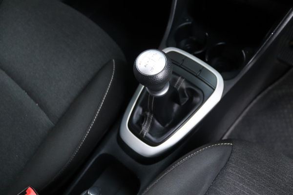 2020-Kia-Picanto-10-Street image:17