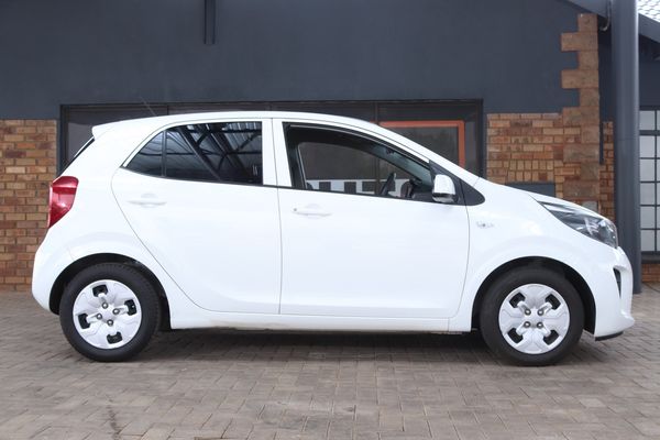 2020-Kia-Picanto-10-Street image:3