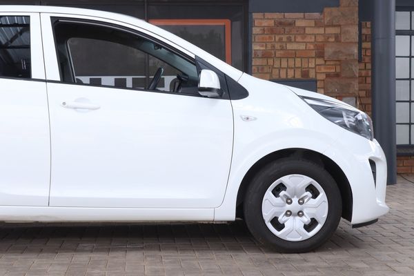 2020-Kia-Picanto-10-Street image:5