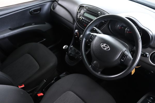 2014-Hyundai-i10-11-GLS-Motion image:15