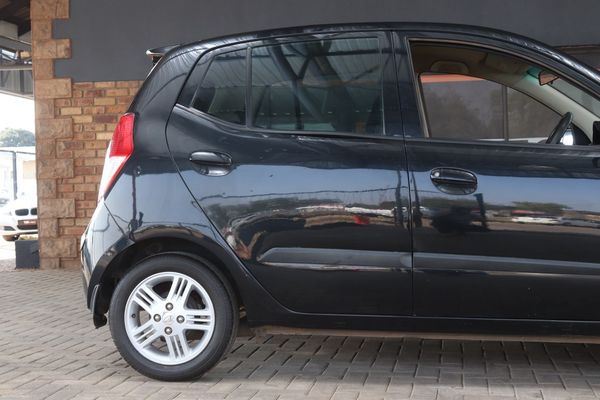 2010-Hyundai-i10-12-GLS image:4
