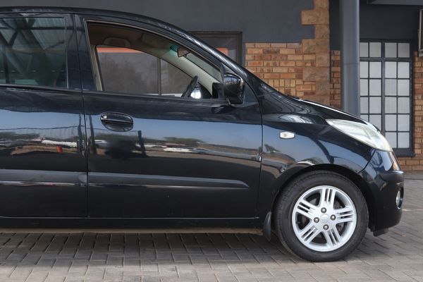 2010-Hyundai-i10-12-GLS image:5