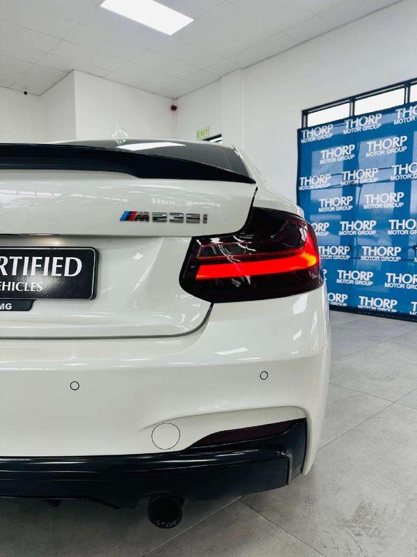 2016-BMW-2-Series-M235i-Coupe-Auto image:7
