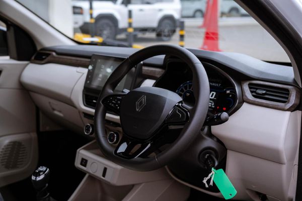 2026-Renault-Triber-10-Techno image:8