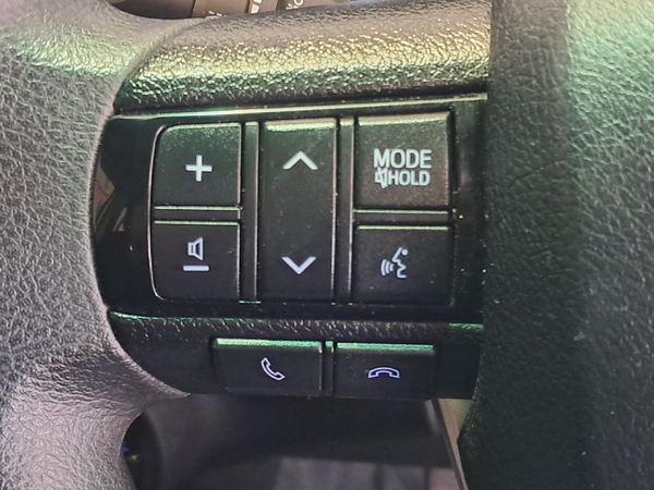 2024-Toyota-Hilux-24-GD-6-Raider-4x4-Double-Cab image:18