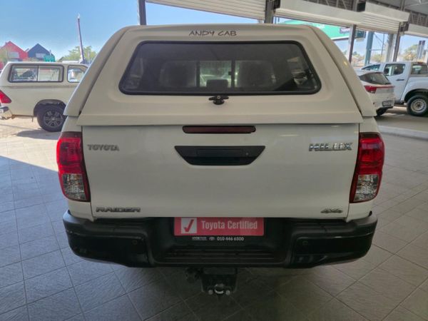 2024-Toyota-Hilux-24-GD-6-Raider-4x4-Double-Cab image:4