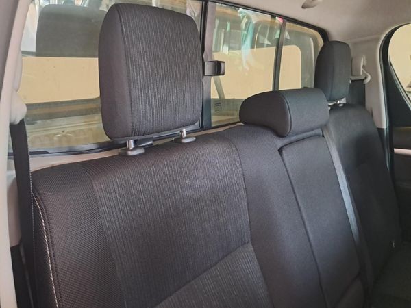 2024-Toyota-Hilux-24-GD-6-Raider-4x4-Double-Cab image:7