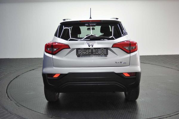 2024-Mahindra-XUV-300-15D-W6 image:8