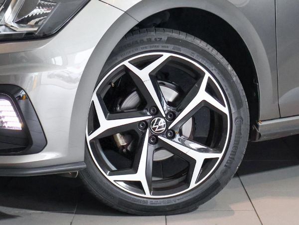 2021-Volkswagen-Polo-10-TSI-Comfortline-Auto image:4