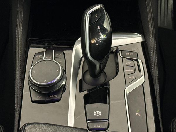 2020-BMW-5-Series-520d-M-Sport image:10