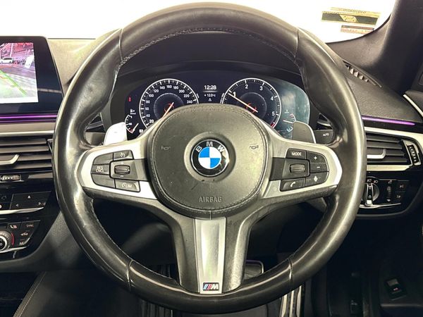 2020-BMW-5-Series-520d-M-Sport image:11