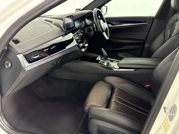 2020-BMW-5-Series-520d-M-Sport image:8
