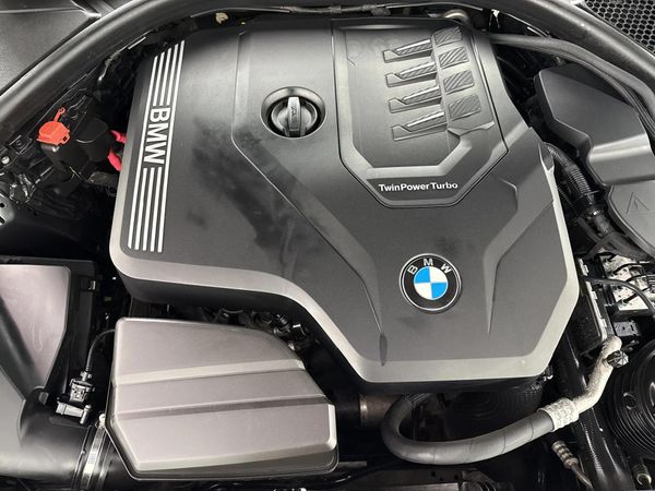 2021-BMW-3-Series-318i-M-Sport image:12
