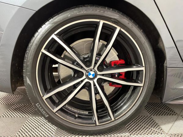 2021-BMW-3-Series-318i-M-Sport image:6