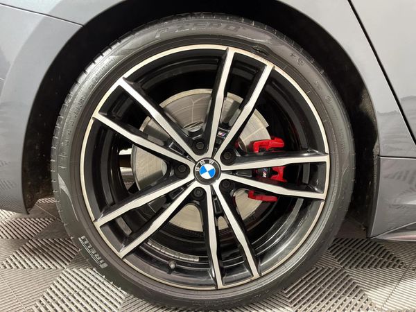2021-BMW-3-Series-318i-M-Sport image:7