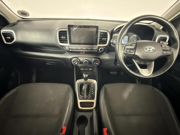 2021-Hyundai-Venue-10-TGDI-Glide-Auto image:1