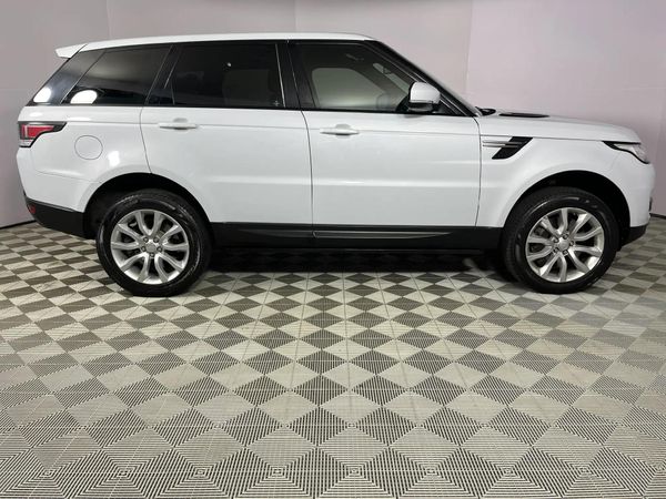 2016-Land-Rover-Range-Rover-Sport-30-SDV6-SE image:14