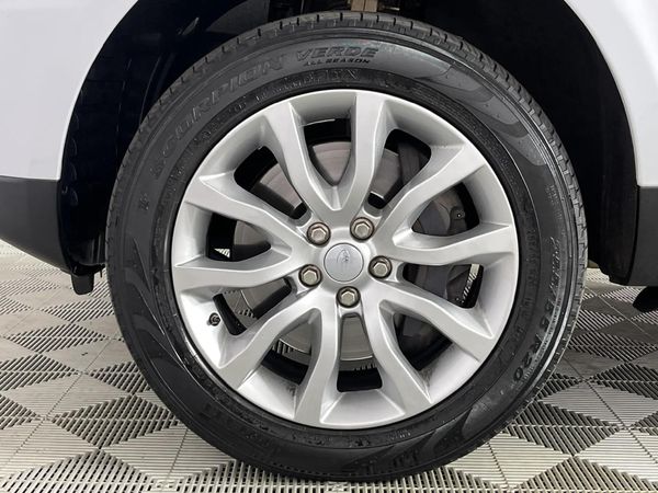 2016-Land-Rover-Range-Rover-Sport-30-SDV6-SE image:4