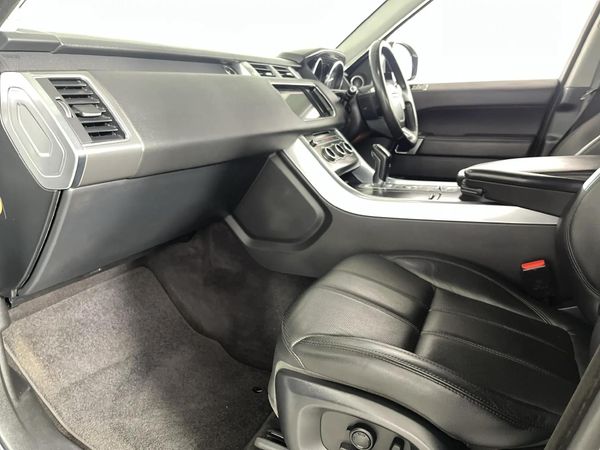 2016-Land-Rover-Range-Rover-Sport-30-SDV6-SE image:8