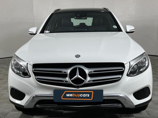 2016-Mercedes-Benz-GLC-220d image:14