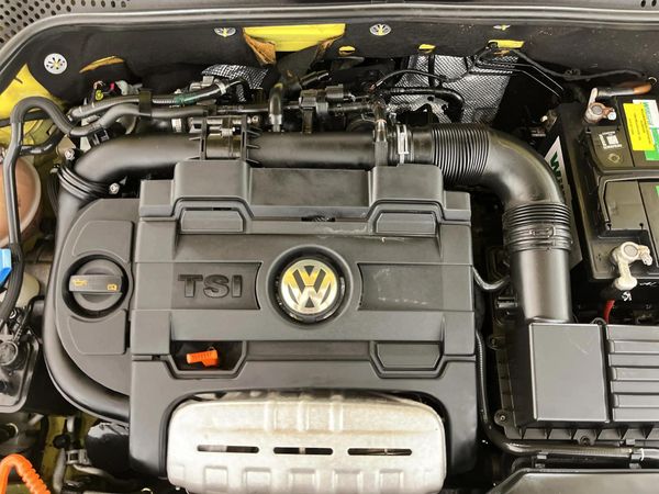 2013-Volkswagen-Beetle-14-TSI-Sport-Auto image:11