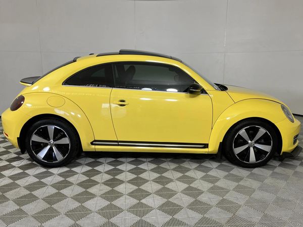 2013-Volkswagen-Beetle-14-TSI-Sport-Auto image:15