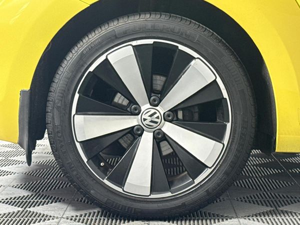 2013-Volkswagen-Beetle-14-TSI-Sport-Auto image:6
