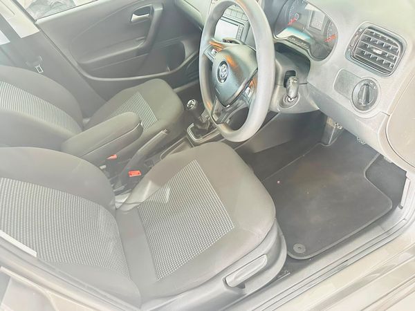 2021-Volkswagen-Polo-Vivo-14-Trendline-5-dr image:9