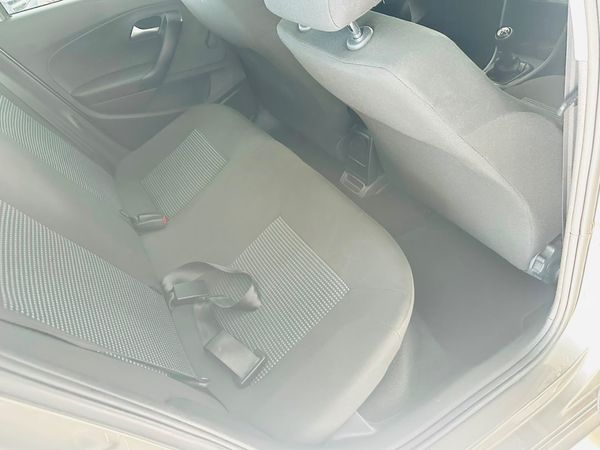 2021-Volkswagen-Polo-Vivo-14-Trendline-5-dr image:10