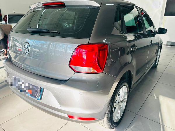 2021-Volkswagen-Polo-Vivo-14-Trendline-5-dr image:3