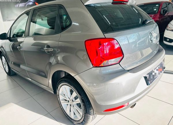 2021-Volkswagen-Polo-Vivo-14-Trendline-5-dr image:4