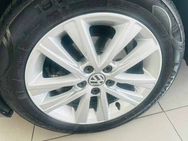 2021-Volkswagen-Polo-Vivo-14-Trendline-5-dr image:6