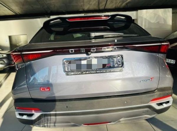 2026-Omoda-C5-15T-Luxury-S image:3