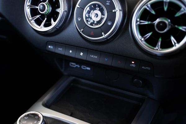 2026-GWM-Tank-300-24TD-Super-Luxury-4x4-Auto image:17
