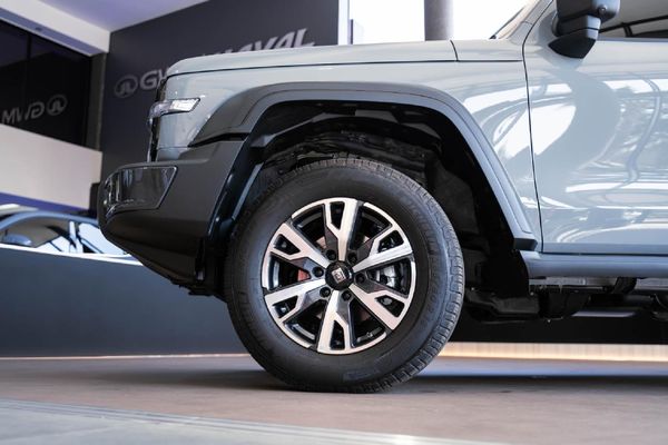 2026-GWM-Tank-300-24TD-Super-Luxury-4x4-Auto image:5