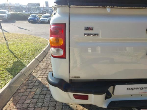 2021-Mahindra-Pik-Up-22-mHawk-S11-4x4-Auto-Double-Cab image:10