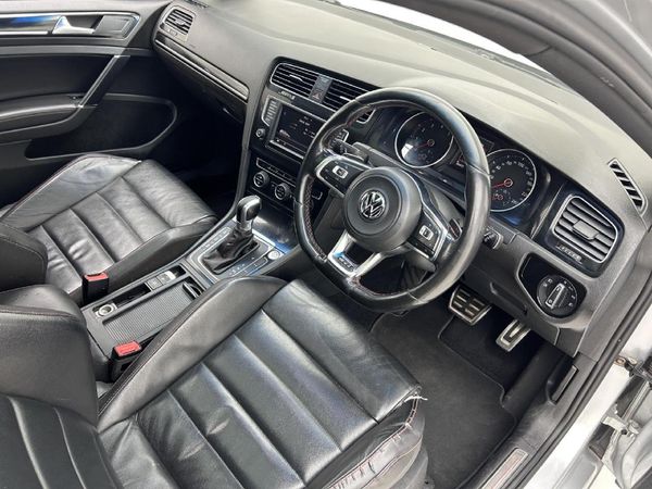 2017-Volkswagen-Golf-VII-GTI-20-TSI-Auto image:14