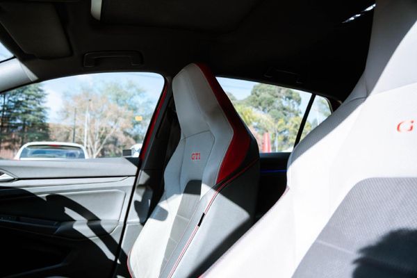 2023-Volkswagen-Golf-8-GTI-20-TSI-Auto image:13