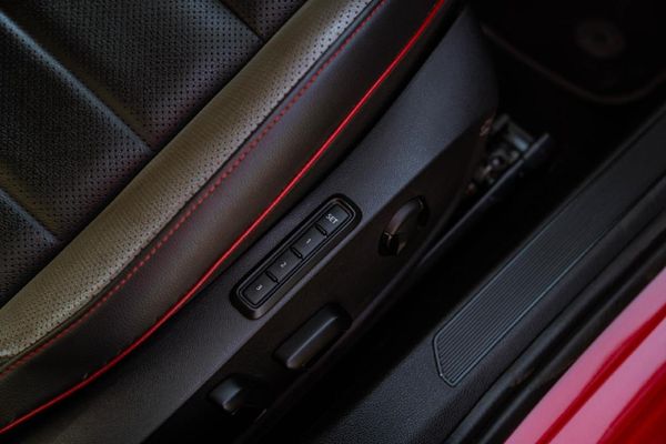 2023-Volkswagen-Golf-8-GTI-20-TSI-Auto image:14