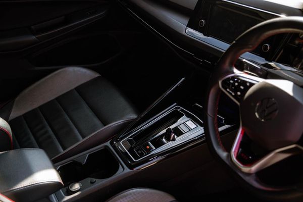 2023-Volkswagen-Golf-8-GTI-20-TSI-Auto image:18