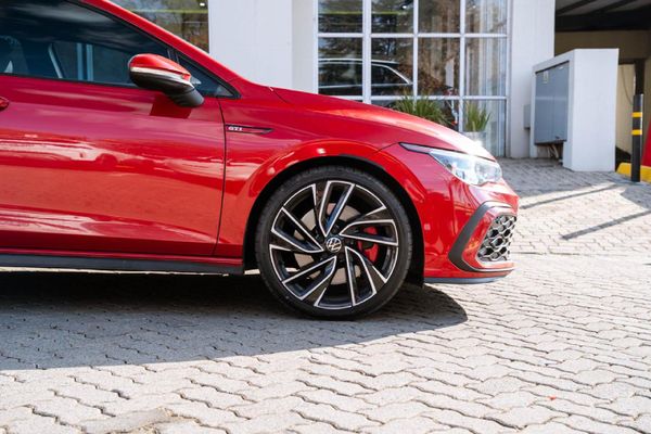 2023-Volkswagen-Golf-8-GTI-20-TSI-Auto image:23