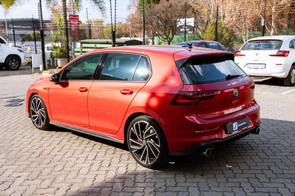 2023-Volkswagen-Golf-8-GTI-20-TSI-Auto image:4