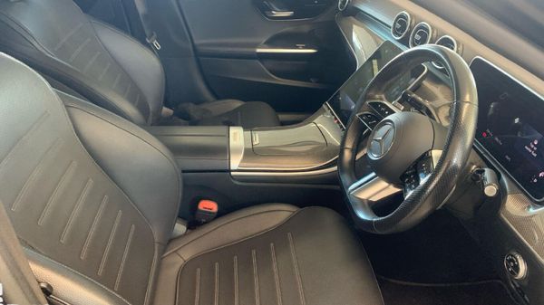2025-Mercedes-Benz-C-Class-C-200-Auto image:21