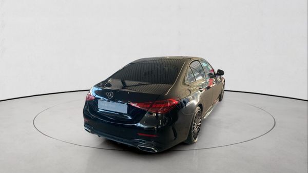2025-Mercedes-Benz-C-Class-C-200-Auto image:6