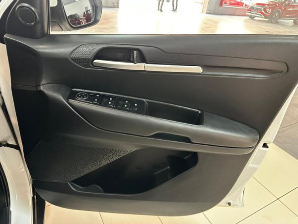 2024-Kia-Sonet-15-LX-Auto image:18