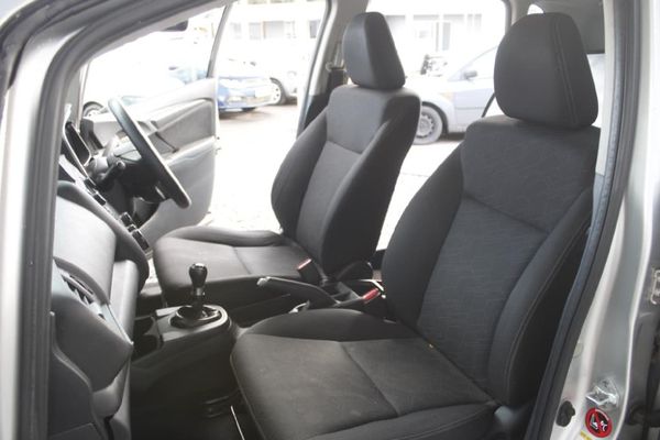 2016-Honda-Jazz-12-Trend image:12