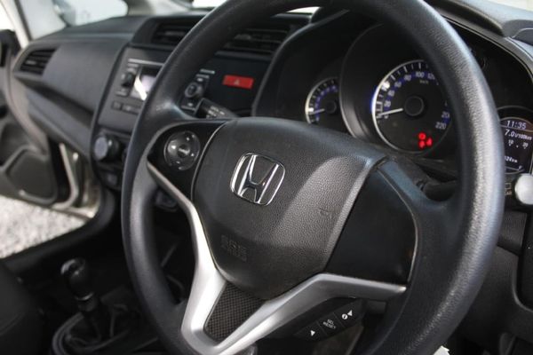 2016-Honda-Jazz-12-Trend image:15