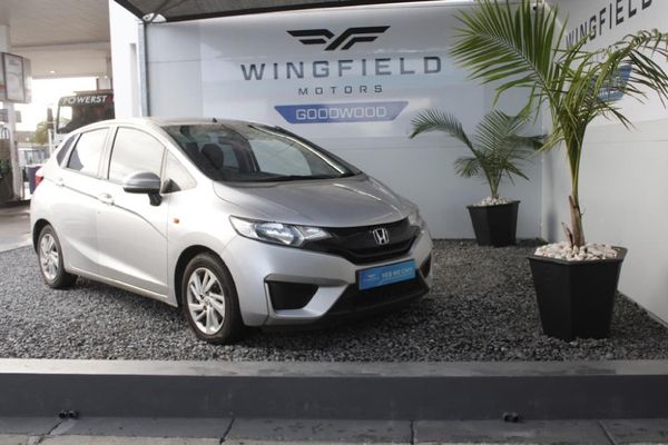2016-Honda-Jazz-12-Trend image:5