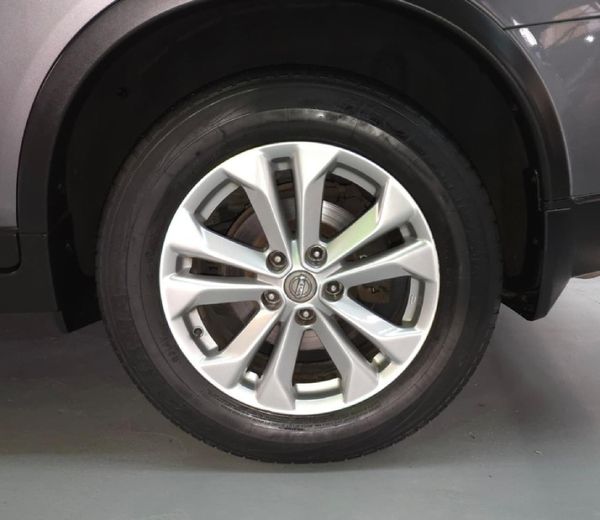 2015-Nissan-X-Trail-25-SE-4x4-Auto image:15